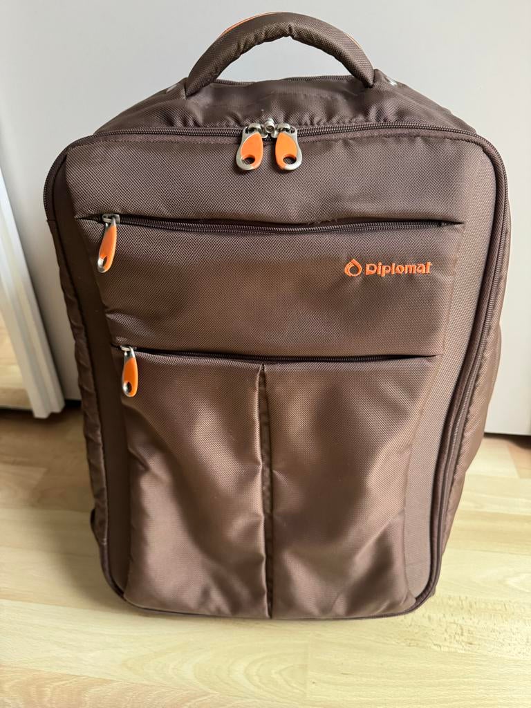 Diplomat Bruine Trolley Rugzak met Wieltjes, 40 tot 60 cm, Gebruikt, 20 tot 30 cm, Bruin