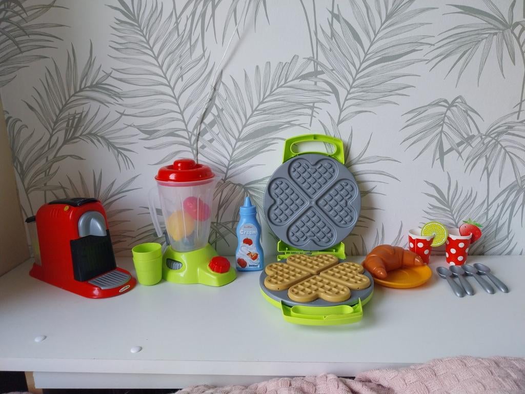 Speelgoed keuken set: wafelijzer, blender, koffiezetapparaat, Ophalen of Verzenden, Zo goed als nieuw, Knutselen