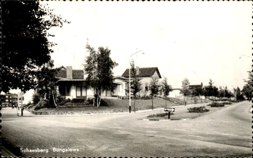 Schaesberg - Bungalows - Straatbeeld, Ophalen of Verzenden, 1960 tot 1980, Gelopen, Limburg