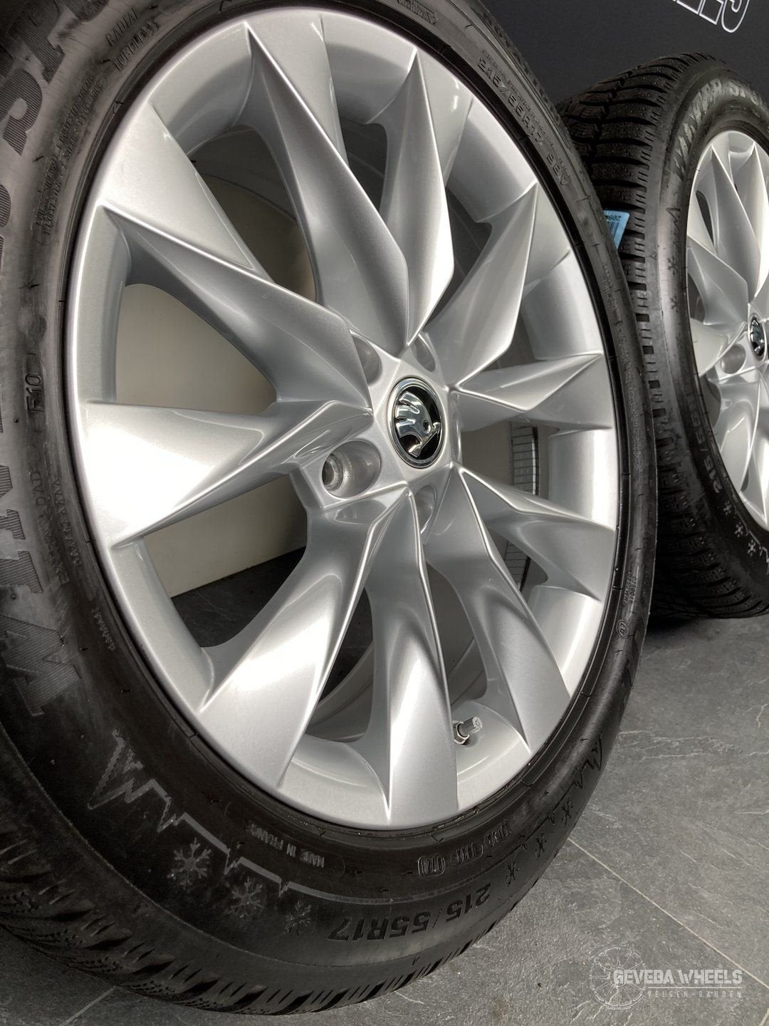 17” originele Skoda Superb B8 B9 velgen + winterbanden 5x112, -, -, Banden en Velgen, 17 inch