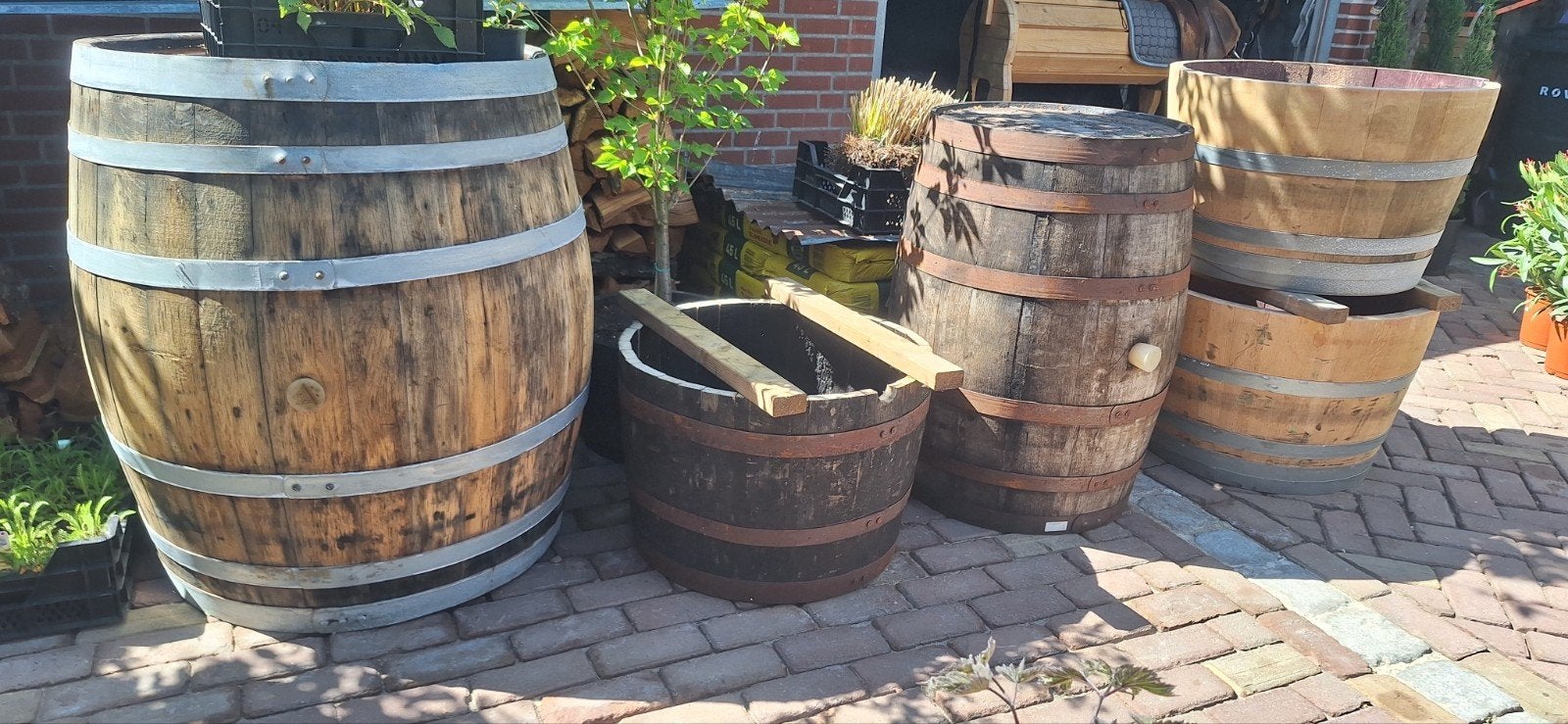 Wijnvaten whiskyvaten bloembakken, Tuin en Terras, 150 liter of meer, Ophalen of Verzenden, Hout