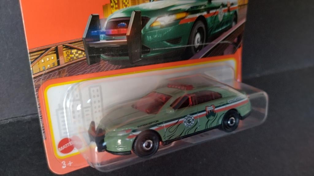 Ford Police interceptor 1:64 3inch Matchbox Pol, Auto, Verzenden, Nieuw, Matchbox@mattel.com