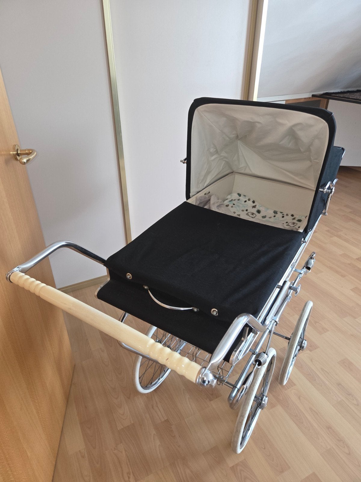 Vintage Kinderwagen met Klassiek Design, Kinderen en Baby's, Kinderwagens en Combinaties, Ophalen, Gebruikt, Kinderwagen, Overige merken