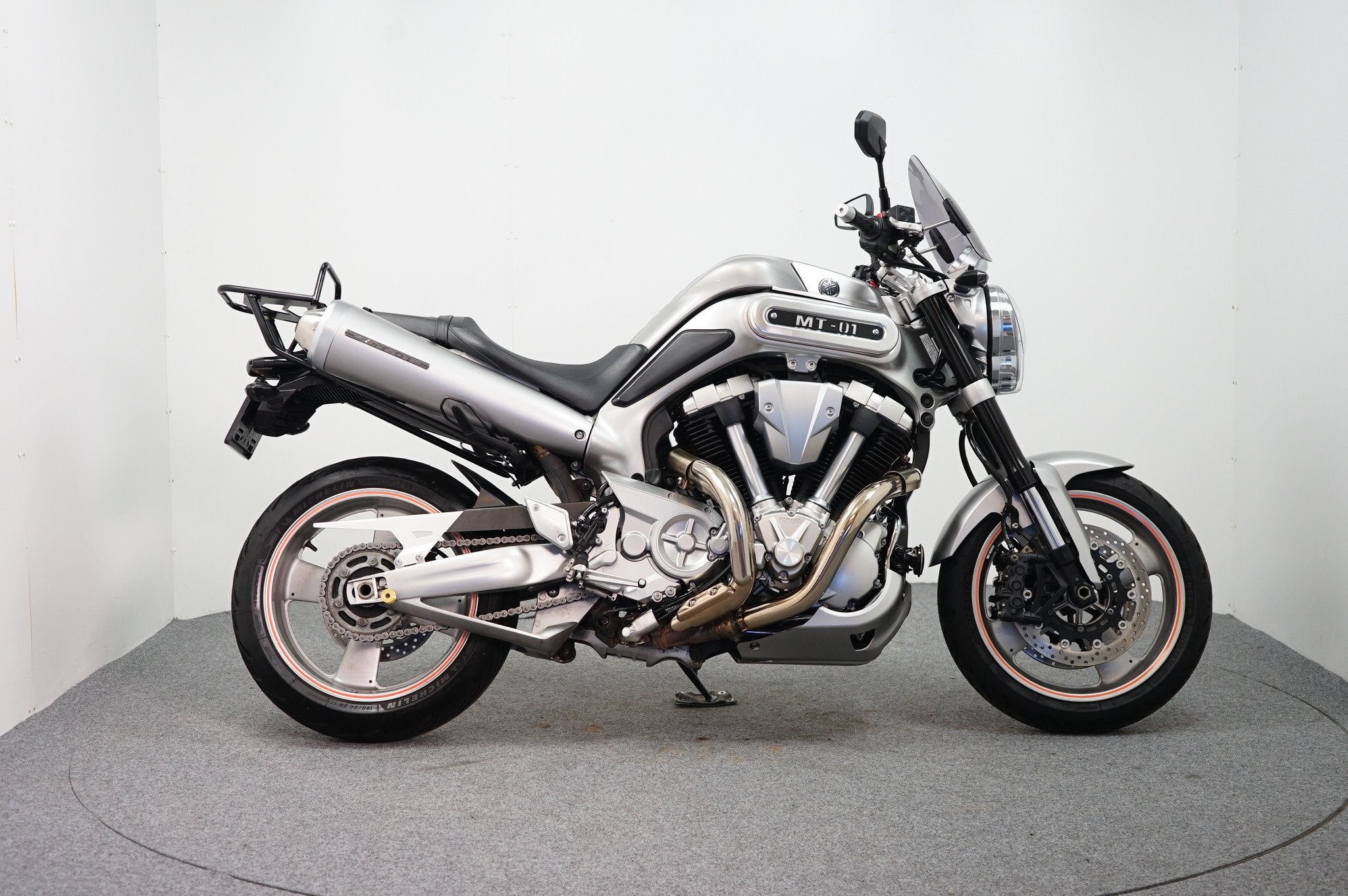 Yamaha MT-01 (bj 2009), Motoren, Bedrijf, Meer dan 35 kW, Naked bike, ABS