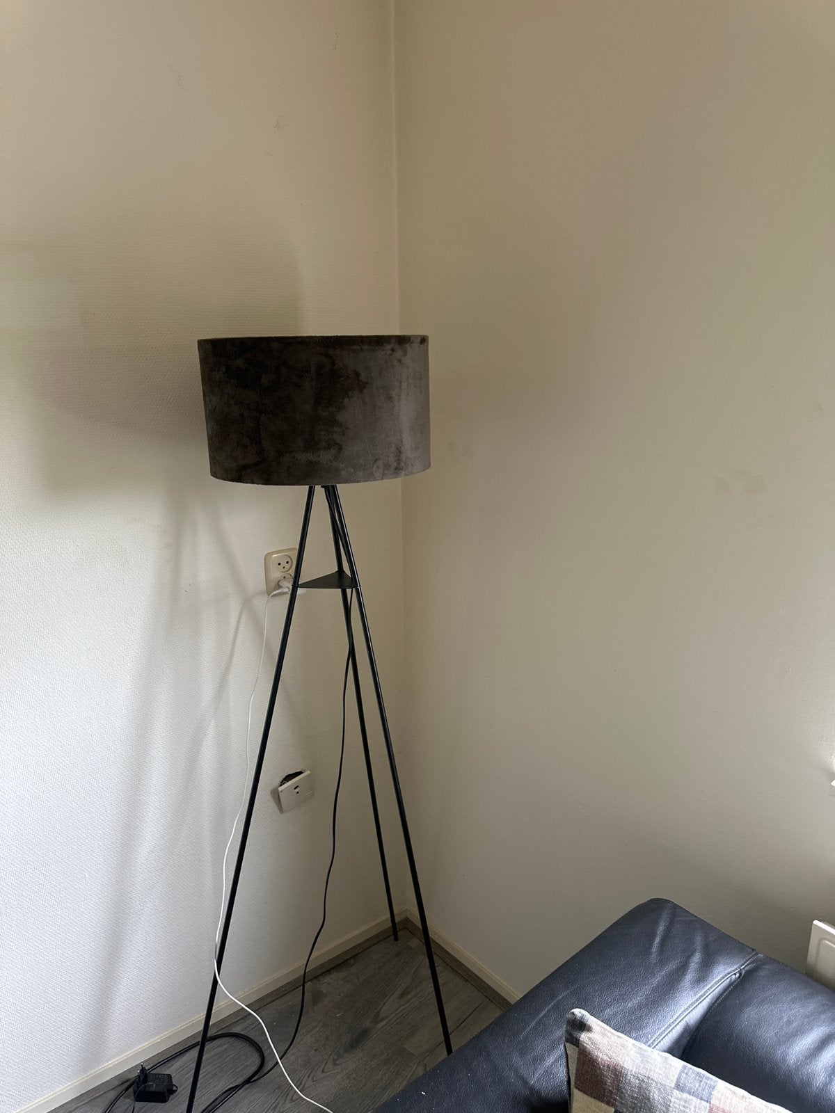 Stijlvolle vloerlamp met stoffen kap, Ophalen, Gebruikt, E27 (groot), Metaal