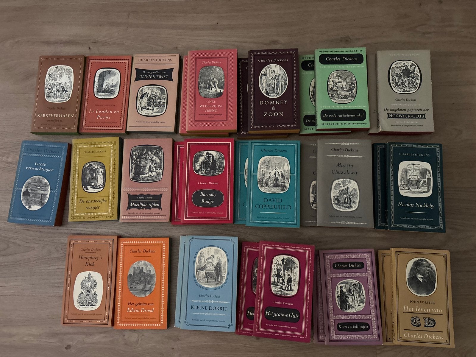 32 boeken van Charles Dickens - Complete collectie, Boeken, Ophalen of Verzenden, Gelezen, Nederland