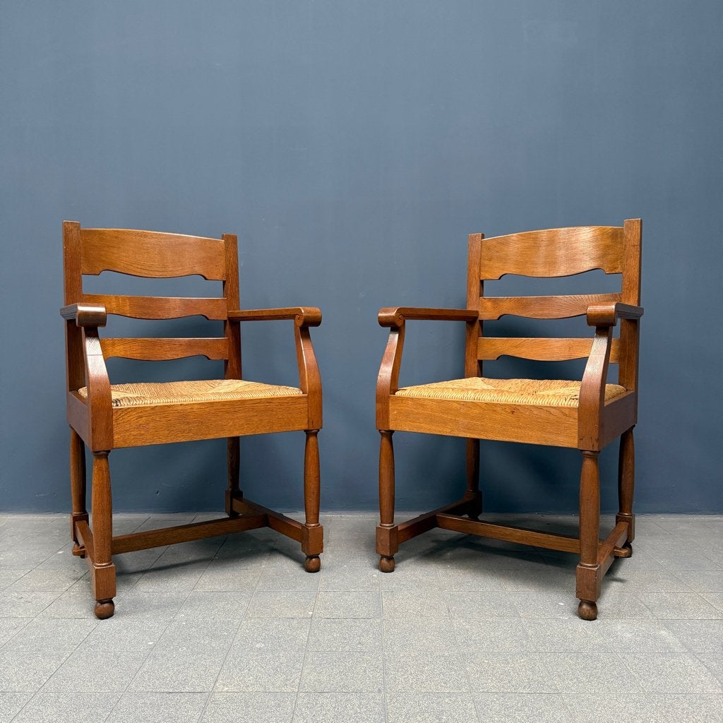 Oude Hollandse eikenhouten armstoelen met biezen zitting, Ophalen