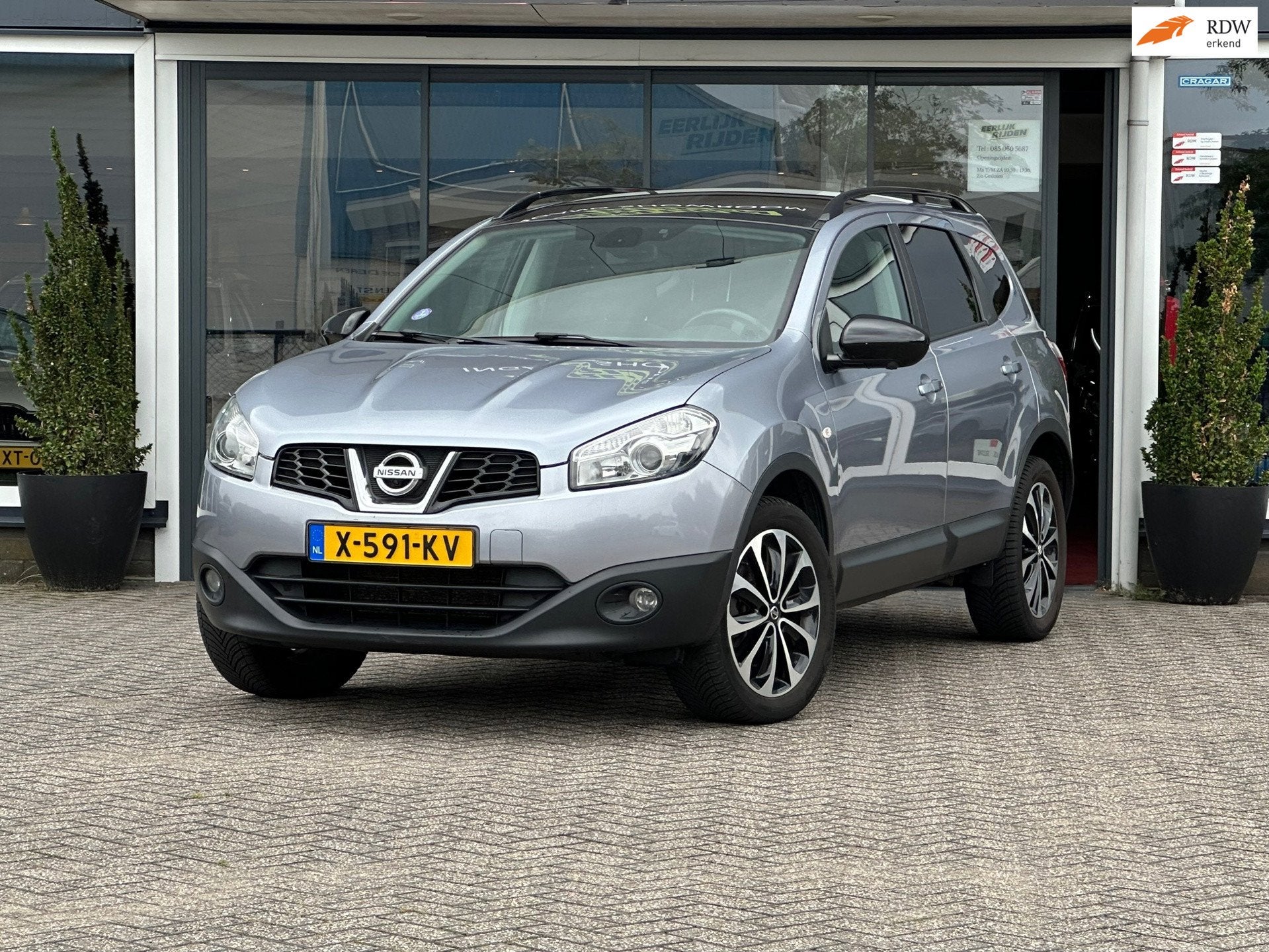 Nissan Qashqai +2 2.0 360 4WD / Pano / 360 Camera, Euro 5, Gebruikt, 4 cilinders, Parkeersensor
