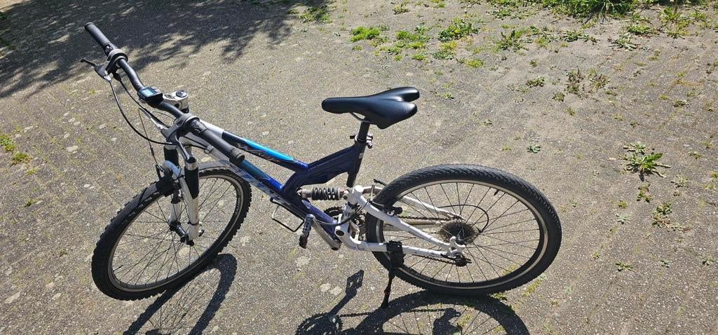 Goede fiets voor een jongen,  wielmaat 26., Ophalen of Verzenden, Staal, 24 inch of meer