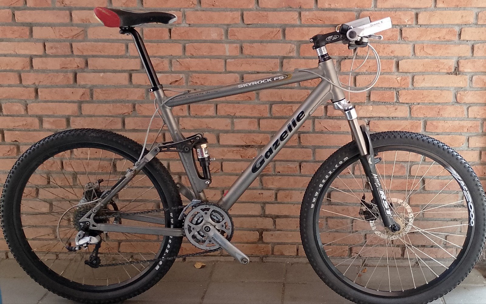 GAZELLE 🇱🇺 SKYROCK Full Suspension ATB - Dames M - as new., Fietsen en Brommers, Fietsen | Mountainbikes en ATB, Ophalen, Fully