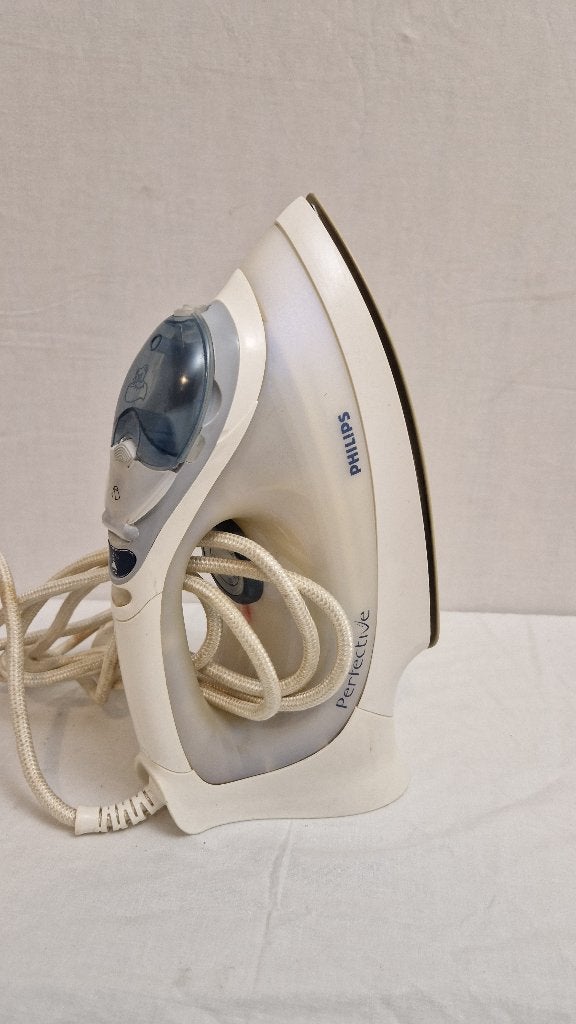 Philips GC5010 strijkijzer Robijn, Ophalen of Verzenden, Zo goed als nieuw, Strijkijzer met snoer