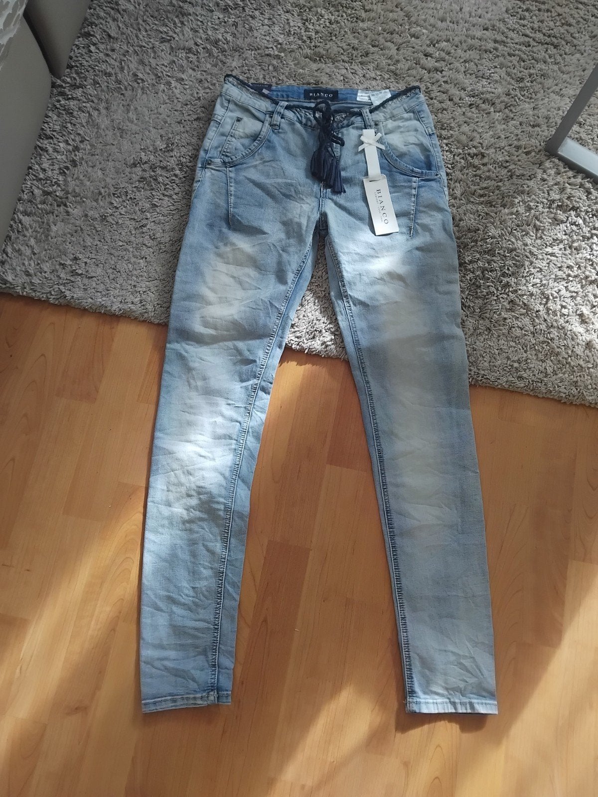 Bianco Jeans - Nieuw met prijskaartje - Maat 38, Kleding | Dames, Bianco, Blauw, Nieuw, Ophalen of Verzenden