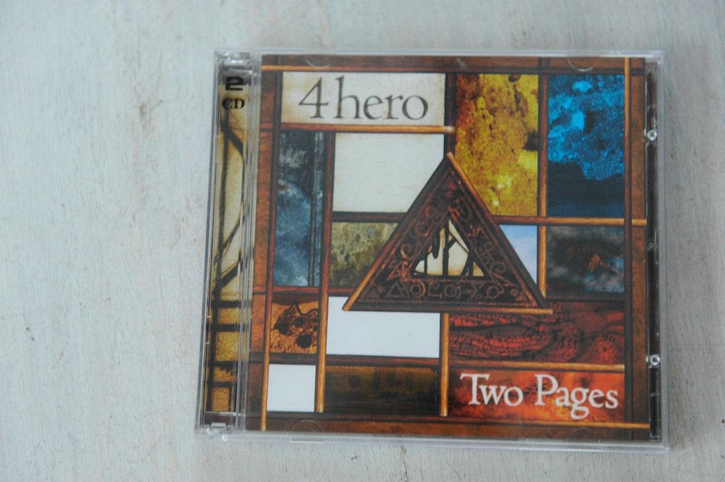 4 Hero - - Two Pages 2CDbox 20 geweldige nummers, Verzenden, Zo goed als nieuw