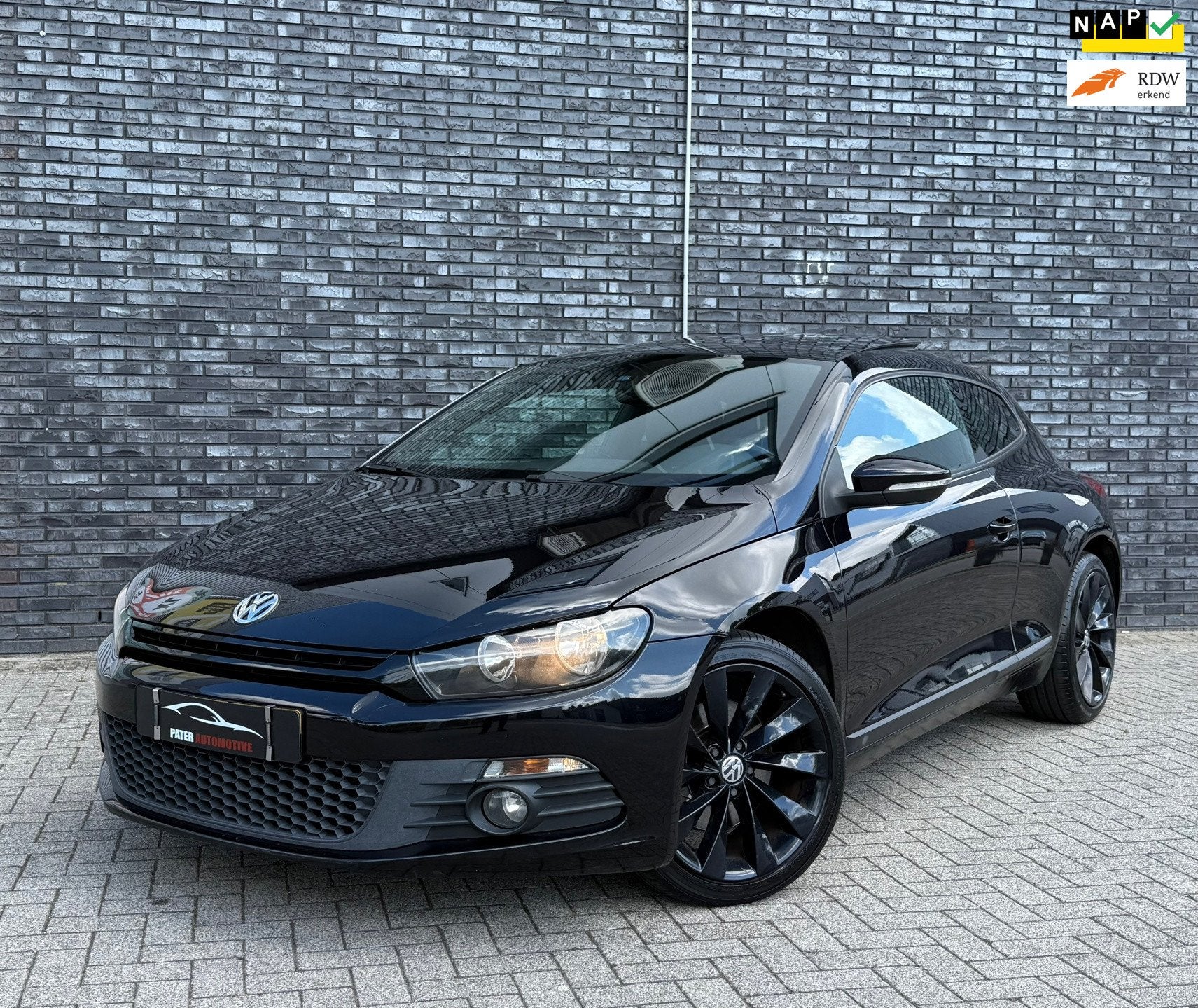 Volkswagen Scirocco 2.0 TSI Highline Plus Automaat|200pk|Pan, Auto's, Volkswagen, Gebruikt, Huisgarantie, 4 cilinders, 4 stoelen