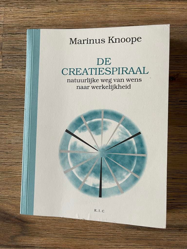 De Creatiespiraal - Marinus Knoope, Boeken, Ophalen of Verzenden, Gelezen, Spiritualiteit algemeen, Achtergrond en Informatie