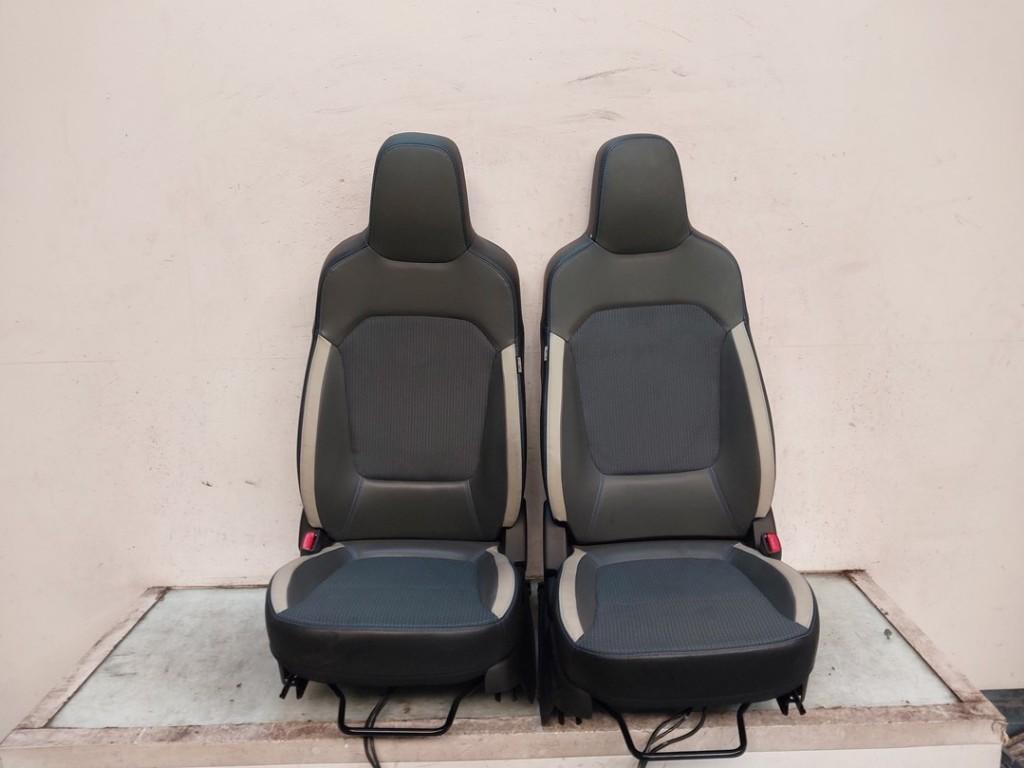 Interieur Dacia Spring (2020-10/..) 985H05435R, Auto-onderdelen, Interieur en Bekleding, Dacia, Gebruikt, Renault Deutschland AG