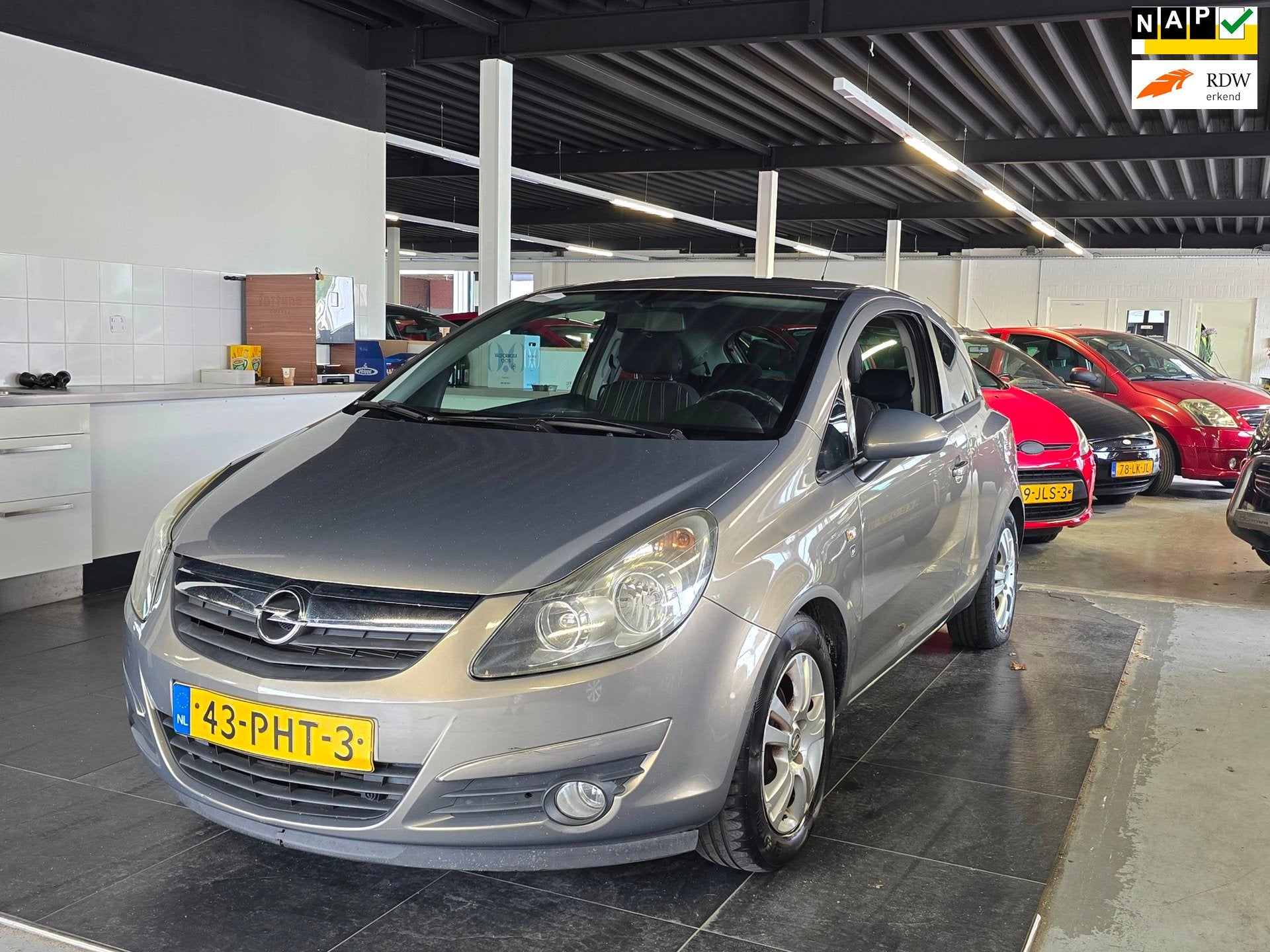 Opel Corsa 1.3 CDTi EcoFlex S/S '111' Edition/AIRCO/N.A.P/, Voorwielaandrijving, Euro 5, Gebruikt, Zwart