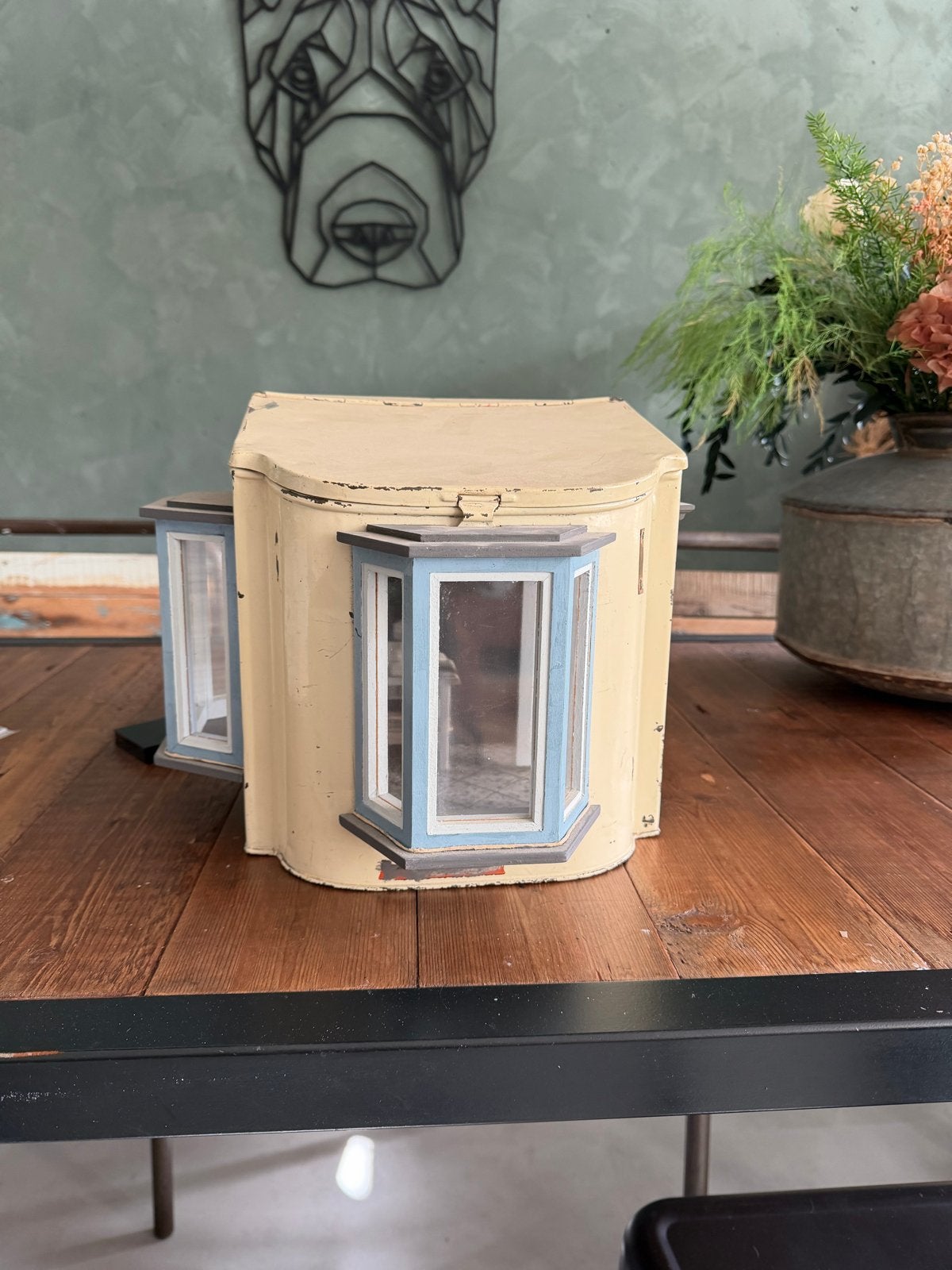 Vintage Poppenhuis met Erkers - Uniek en Charmant, Ophalen of Verzenden, Gebruikt, Poppenhuis