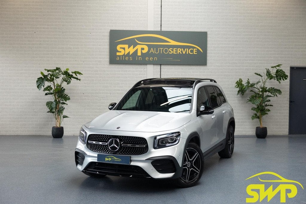 Mercedes-Benz GLB 200 AMG Line 7p. | Pano | Widescreen | Sfe, Auto's, Gebruikt, 4 cilinders, 163 pk, 14 km/l