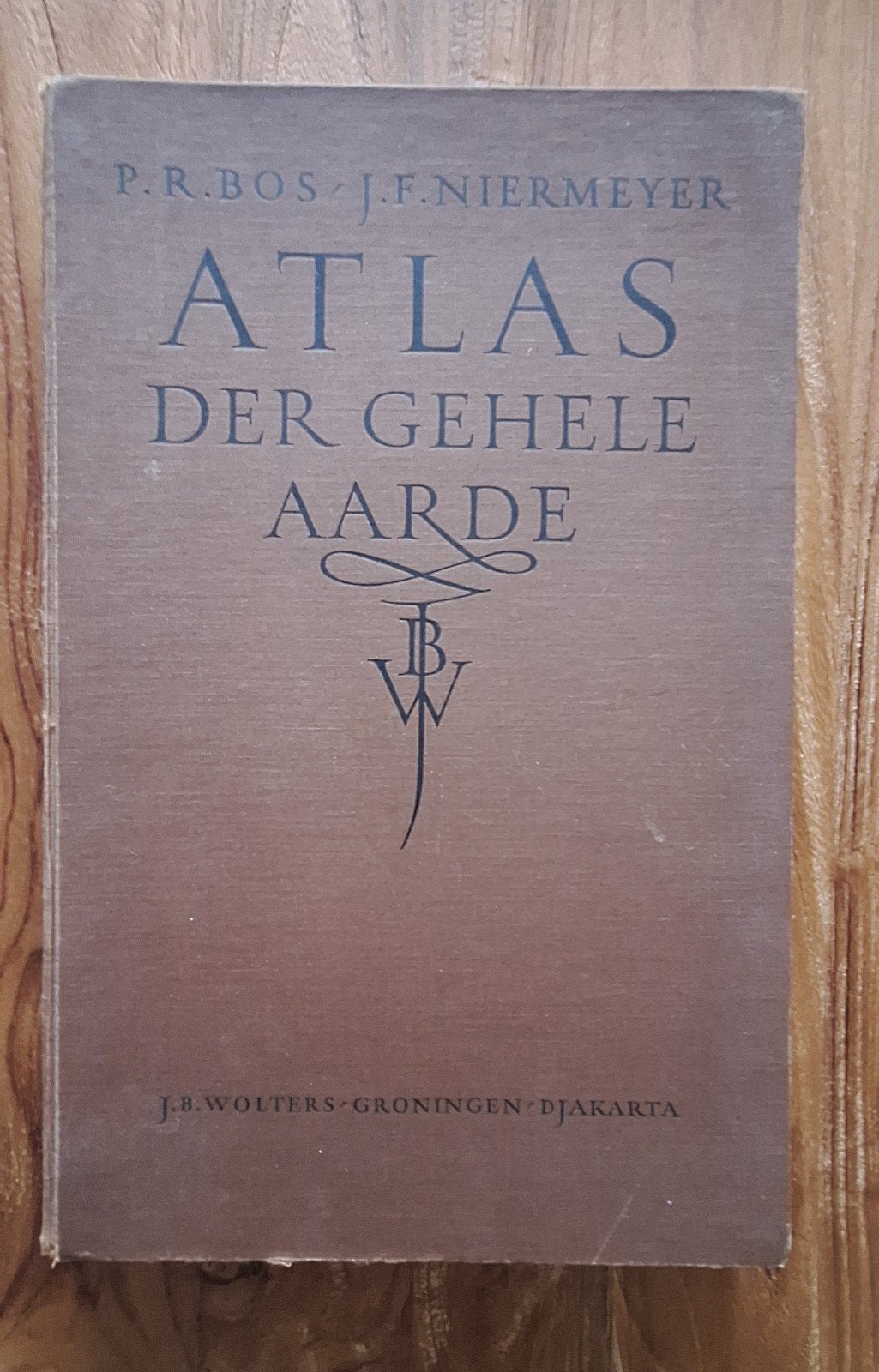 Bos-Niermeyer Schoolatlas der Gehele Aarde 1955 met register, Boeken, Atlassen en Landkaarten, Gelezen, Bosatlas, P.R. Bos, J.F. Niermeyer