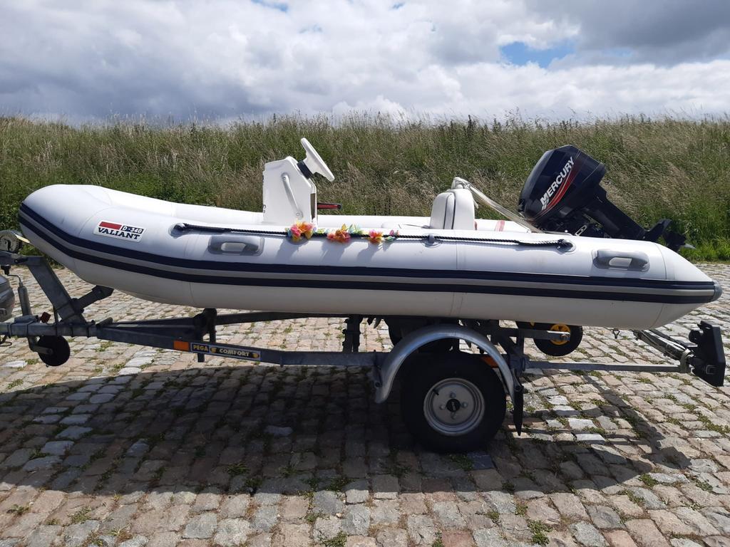 Valiant RIB met Mercury buitenboordmotor en trailer, Ophalen, Gebruikt, Benzine, Hout