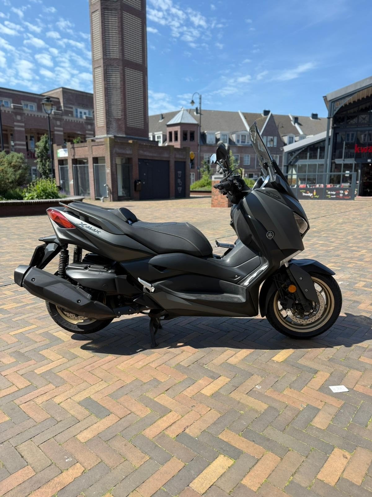 Yamaha X - Max 400 abs  Techmax uitv.  2021, Motoren, Motoren | Yamaha, Gildenplein12, 400 cc, Occasion, Motorrijbewijs A