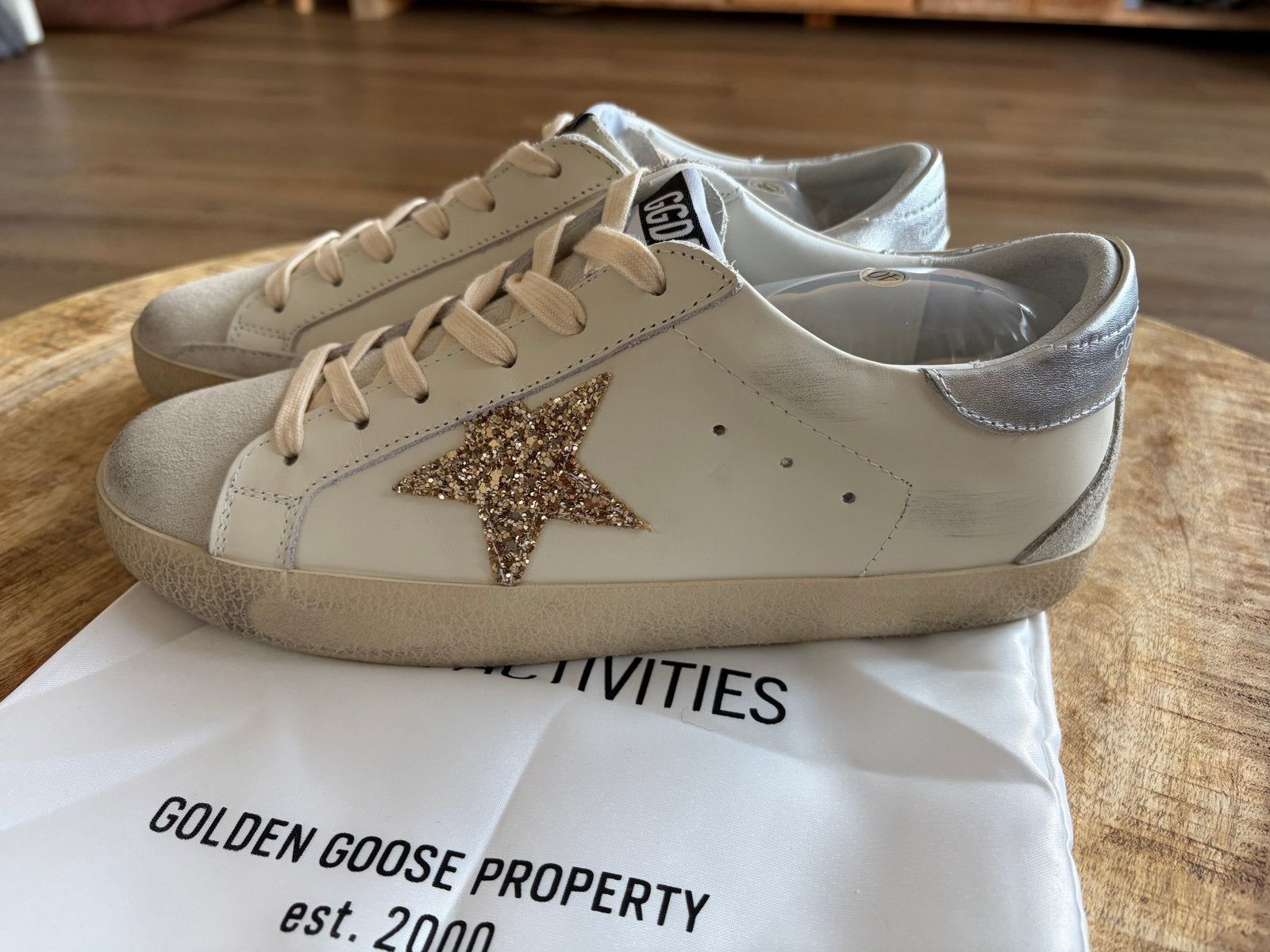 Golden Goose Sneakers Maat 40 - Nieuw met schoenenzak, Ophalen of Verzenden, Nieuw, Wit, Sneakers of Gympen
