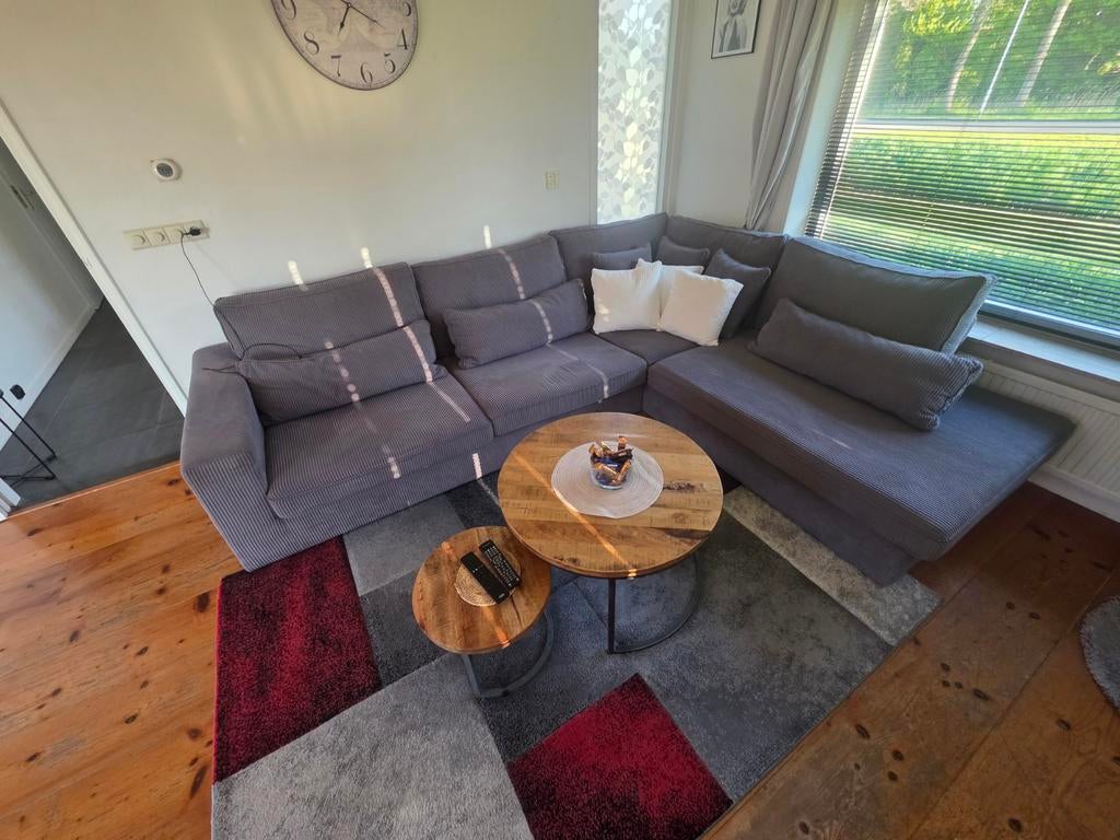 Comfortabele grijze hoekbank met chaise longue, Modern, Comfortabel, 250 tot 300 cm, Hoekbank, Ophalen of Verzenden