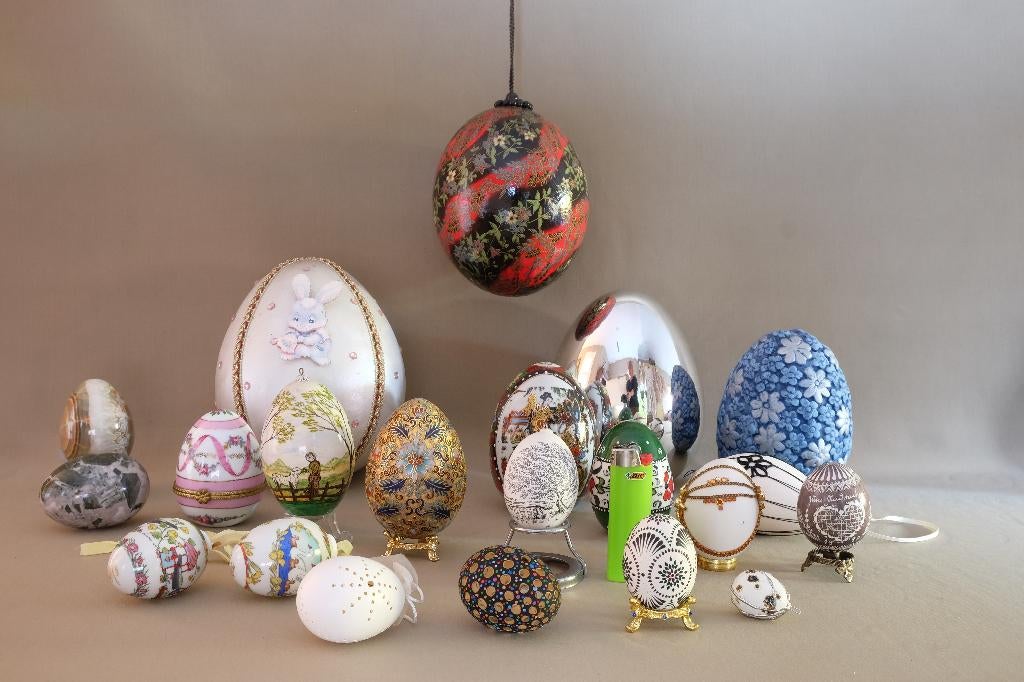 Diverse eieren gedecoreerd paas decoratie paasei, Ophalen of Verzenden, Zo goed als nieuw