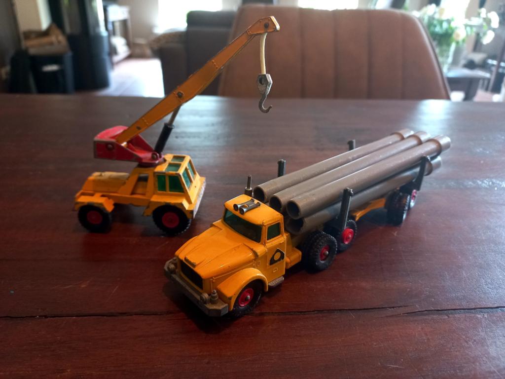 Matchbox set: Pipe Truck top staat en Tyler Jumbo Crane., Ophalen of Verzenden, Gebruikt, Bus of Vrachtwagen