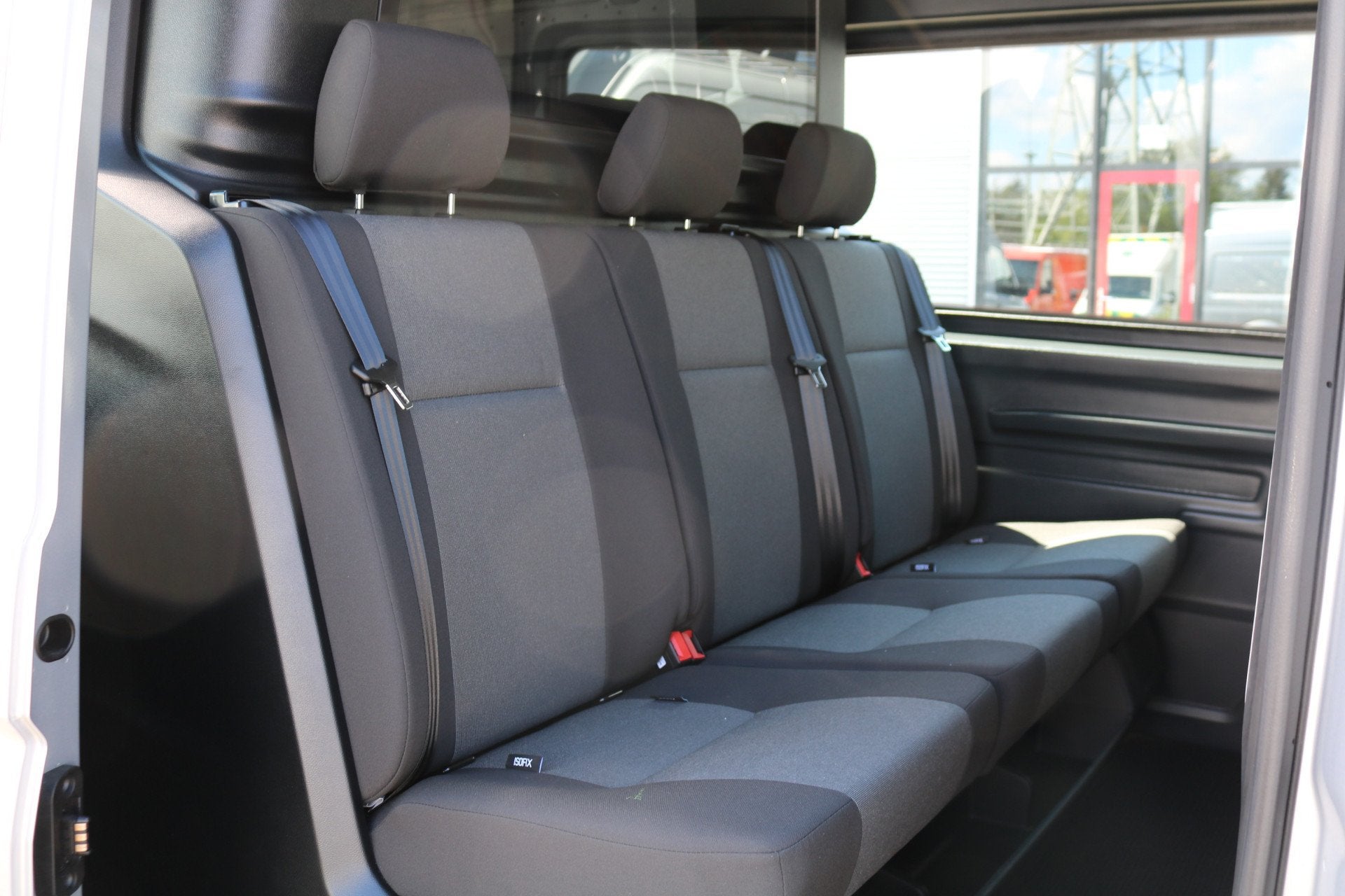 Volkswagen Crafter 2.0 TDI 140pk L3 H3 DC Automaat Airco Nav, Auto's, Stof, Gebruikt, 4 cilinders, Lichtsensor