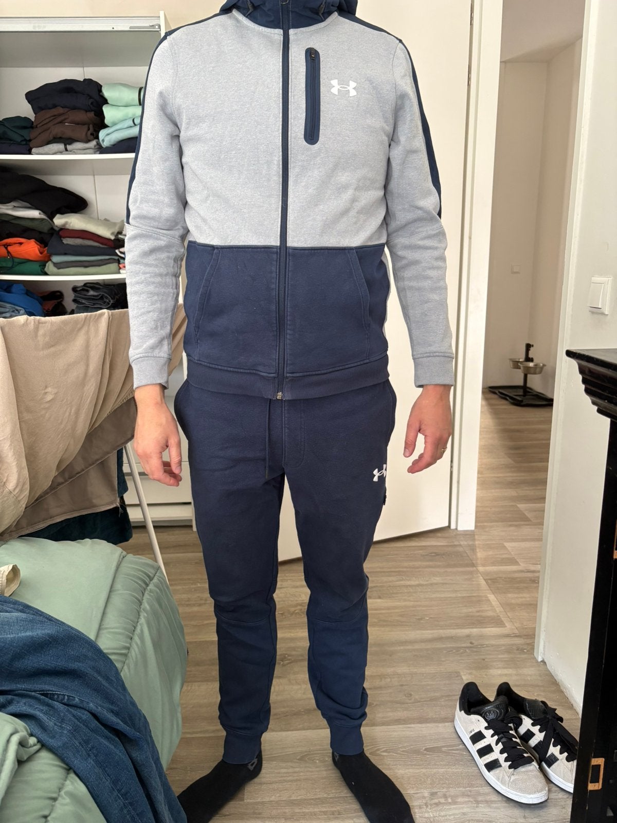 Under amrour pak, Kleding | Heren, Sportkleding, Ophalen of Verzenden, Zo goed als nieuw, Zwart, Algemeen