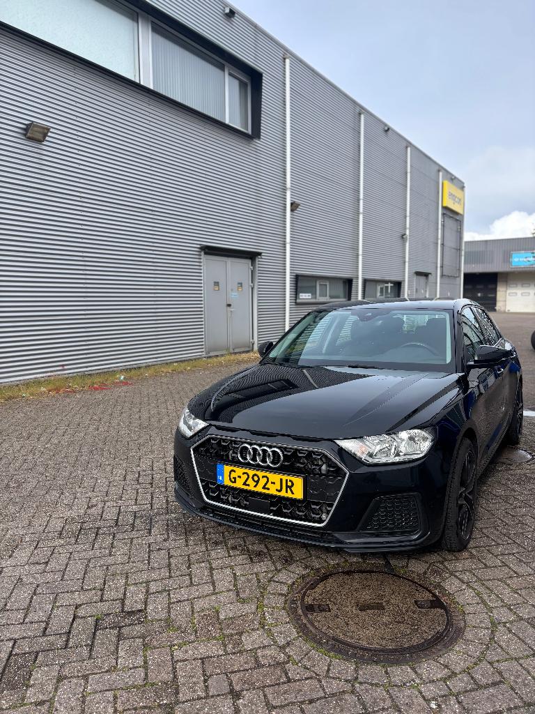 Audi A1 30 Tfsi 116pk S Tronic 2019 Zwart, Auto's, Audi, Stof, A1, 116 pk, Zwart