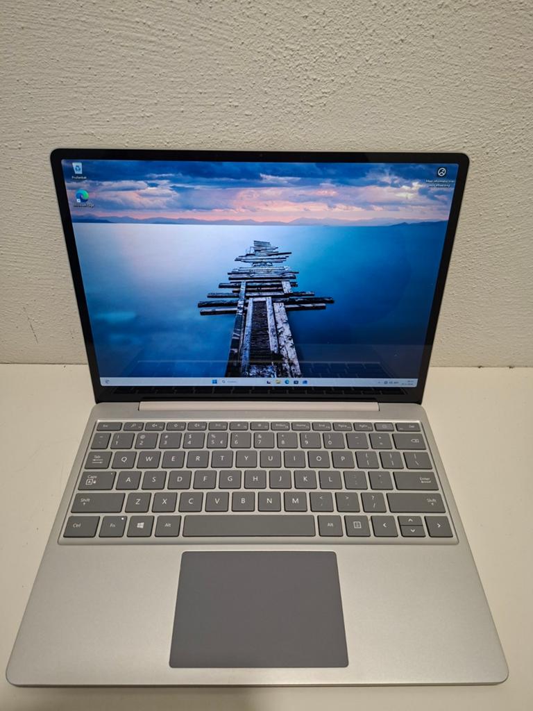Microsoft surface laptop Go | i5-10th | 8GB | 120GB |win11, 2 tot 3 Ghz, Qwerty, 8 GB, Core i5-10e generatie