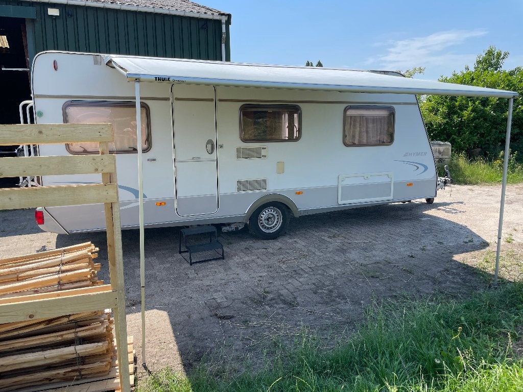 Eriba Living 470, enkele bedden+mover+voortent+luifel, 2 aparte bedden, Rondzit, Kachel, Particulier