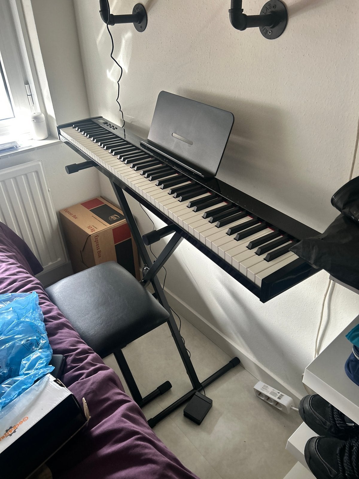 Keyboard met standaard en stoel - Complete set