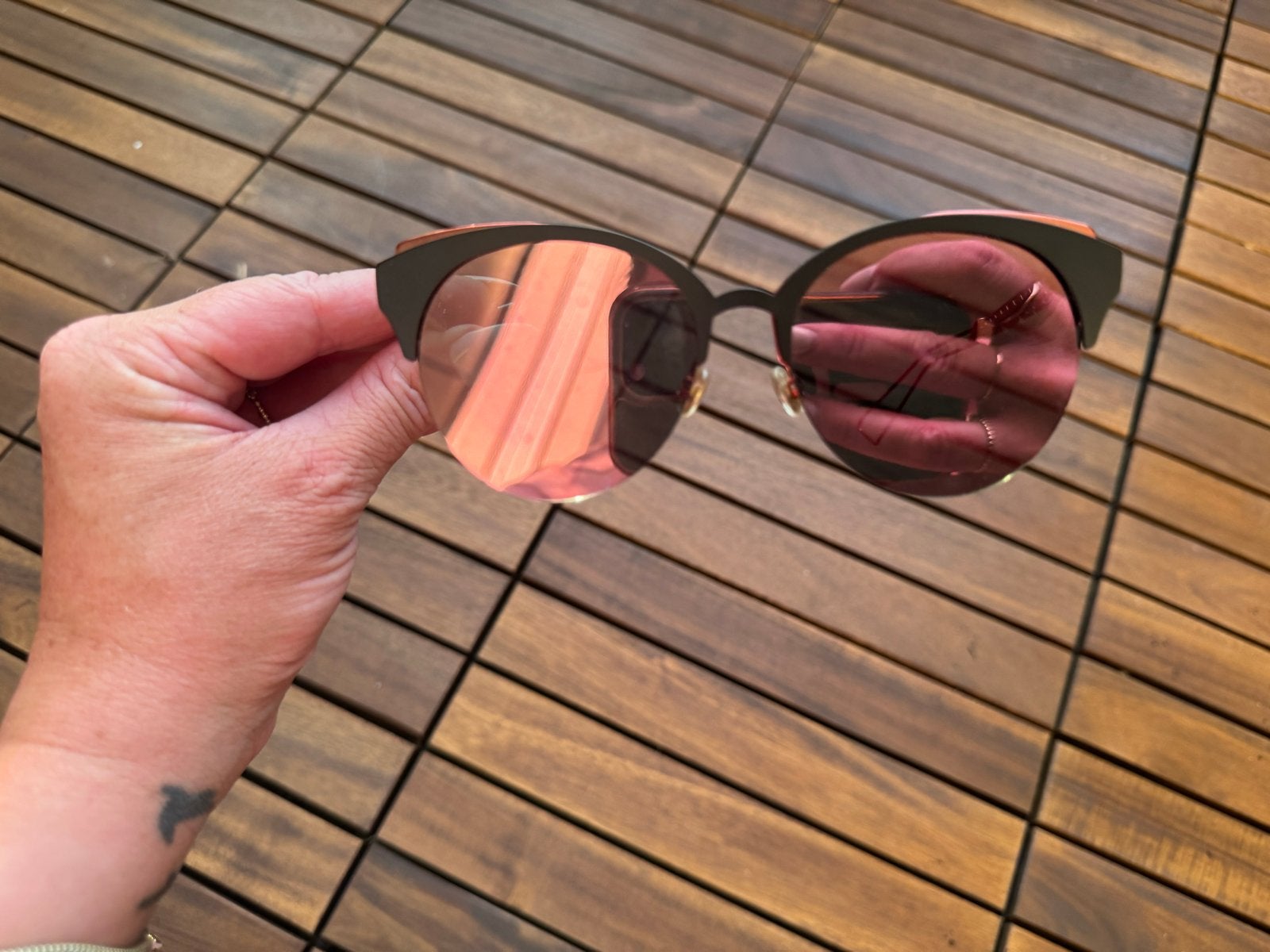 Christian Dior Zonnebril met Roze Glazen, Zonnebril, Ophalen of Verzenden, Zo goed als nieuw, Roze