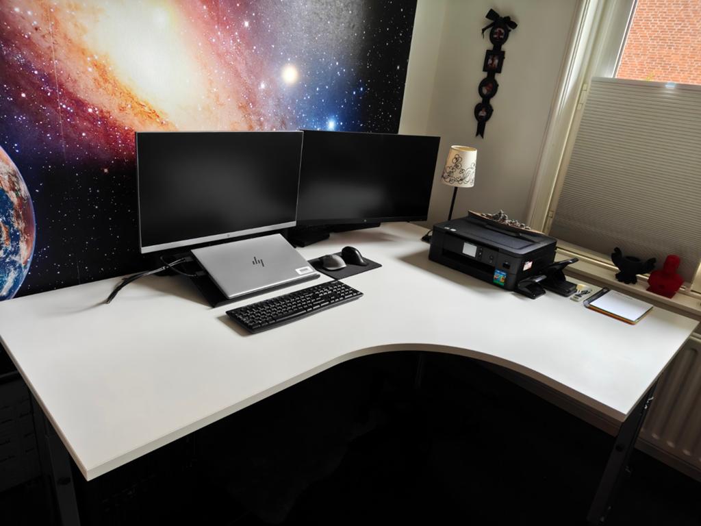 Wit hoekbureau, in hoogte verstelbaar, Huis en Inrichting, Ophalen, Gebruikt, 140 cm, 180 cm