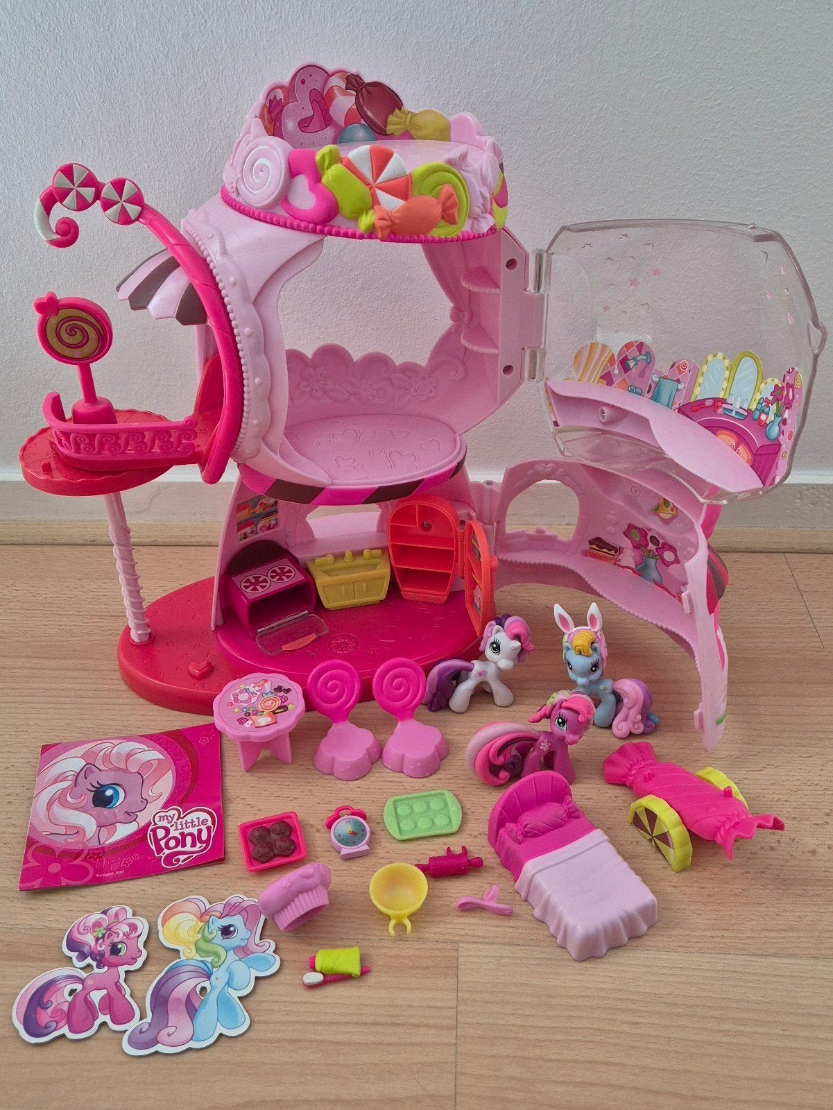 My Little Pony Kauwgomballenhuis Compleet + 2 extra pony's, Kinderen en Baby's, Speelgoed | My Little Pony, Ophalen, Zo goed als nieuw