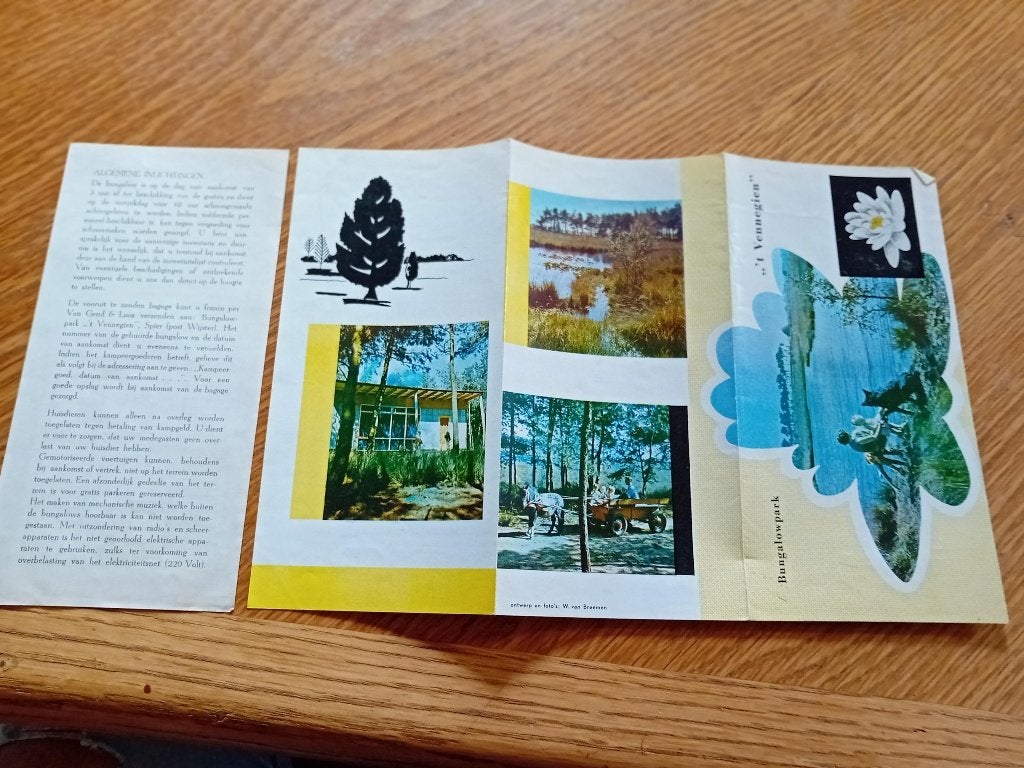 Folder Bungalowpark 't Vennegien in Spier, Ophalen of Verzenden, Gelezen