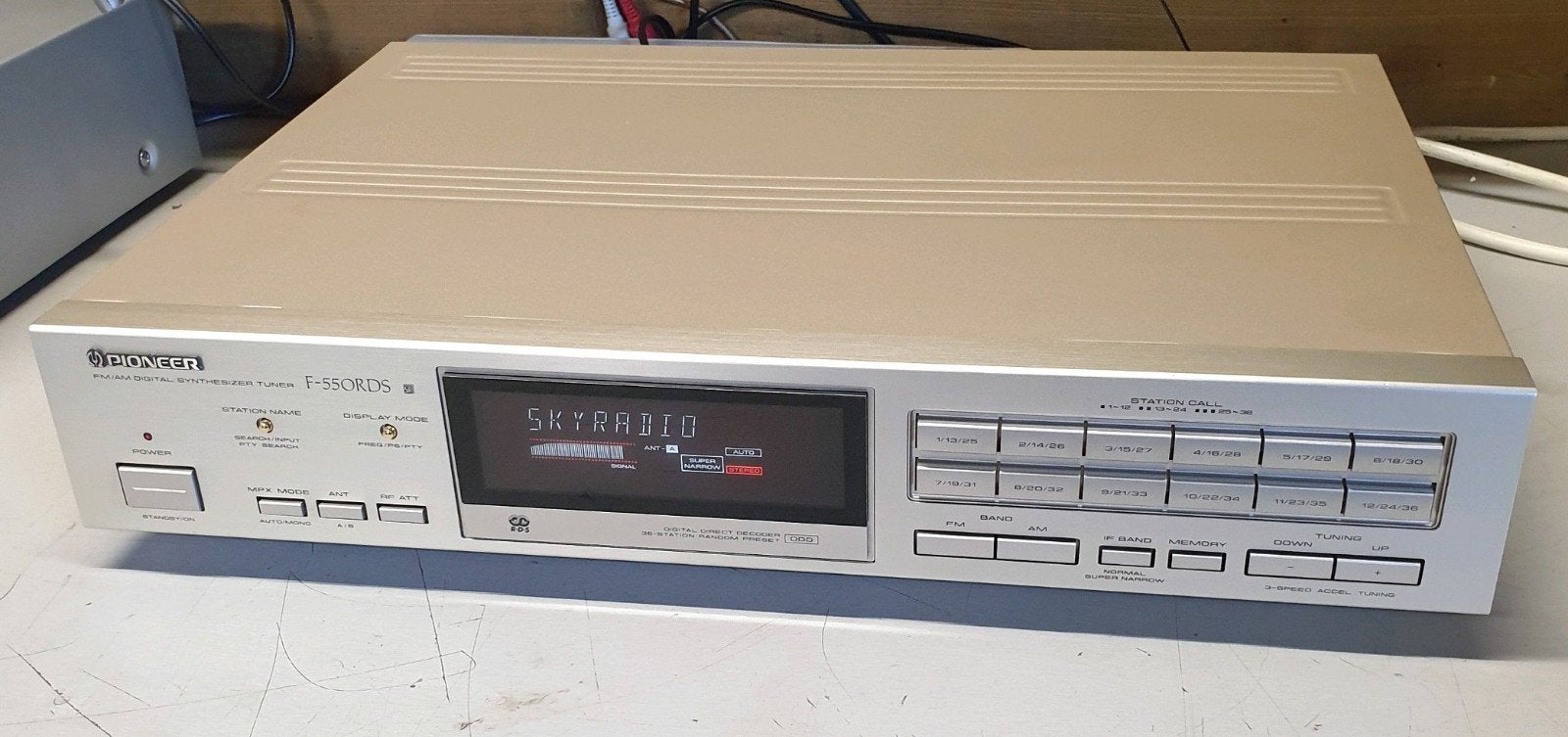Pioneer f-550rds tuner i.z.g.s. vintage 1991-92, Ophalen of Verzenden