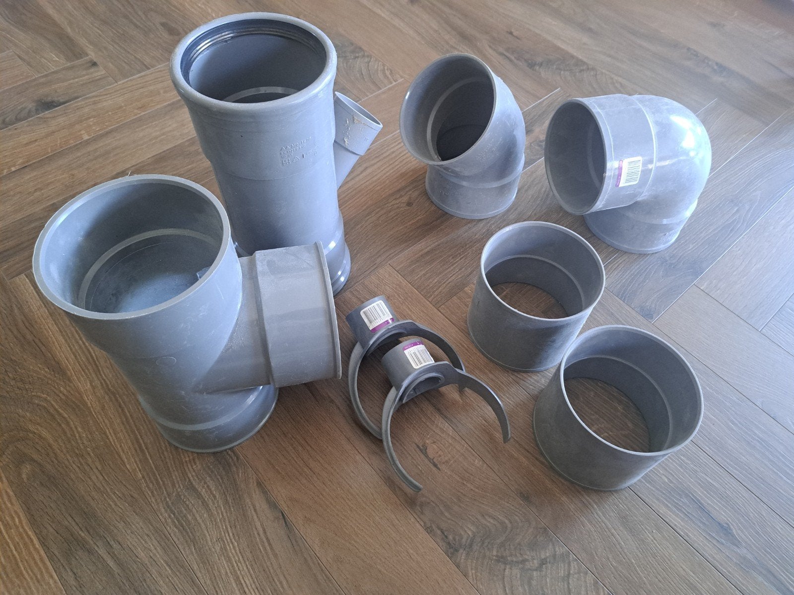 Rioleringsbuis hulpstukken 110mm PVC NIEUW, Doe-het-zelf en Verbouw, Buizen en Afvoer, Bochten, Pvc, Nieuw, Ophalen of Verzenden