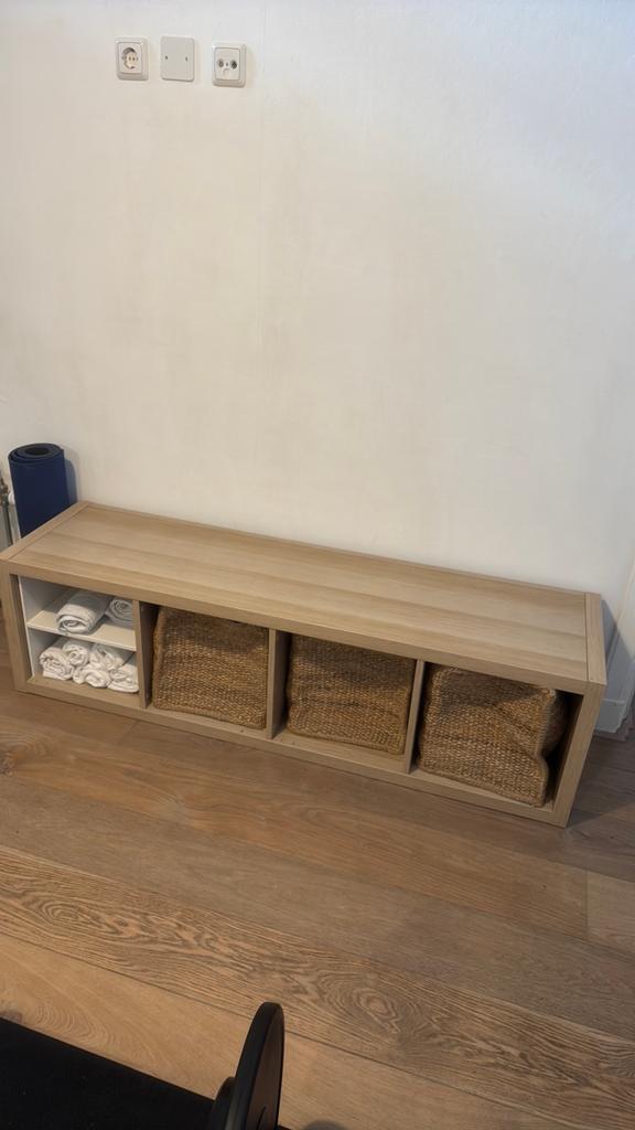 Houten bankje/opbergmeubel met 4 vakken, Ophalen, Zo goed als nieuw
