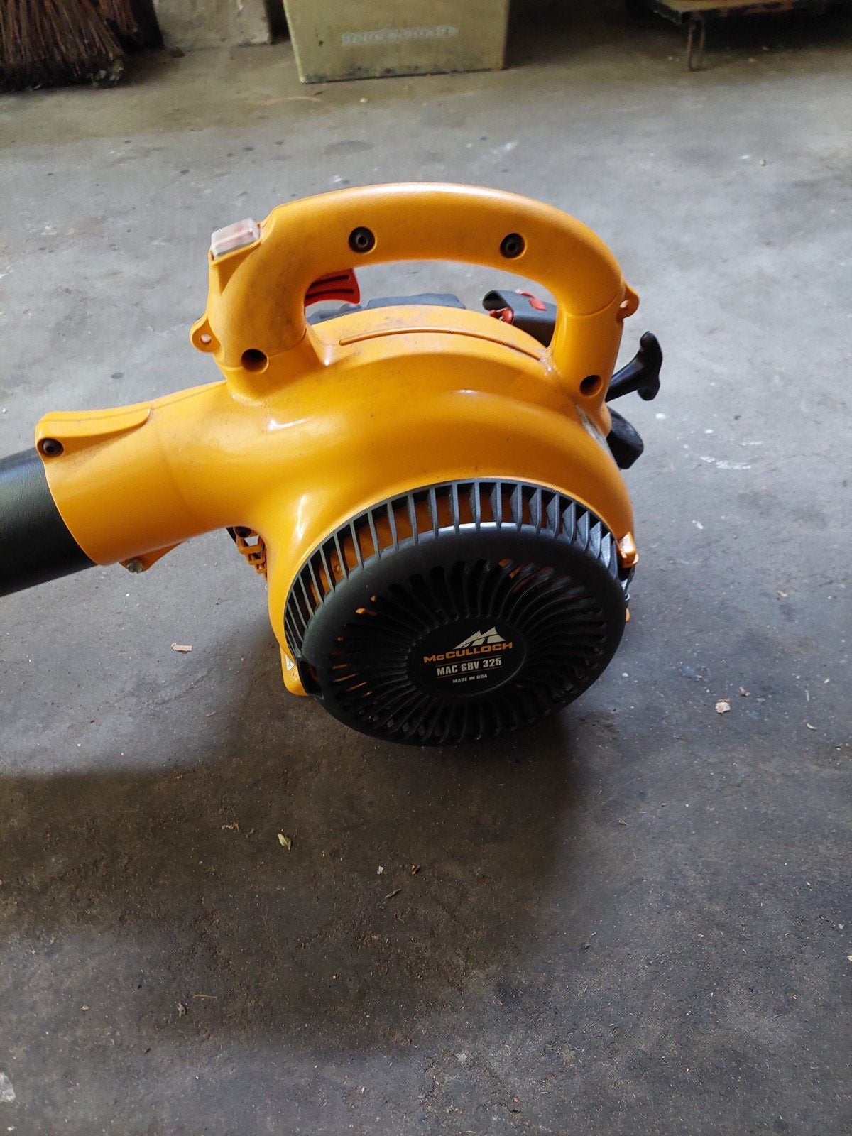 McCulloch MAC GBV 325 Bladblazer Benzine, Ophalen, Benzine, Gebruikt, Handgedragen