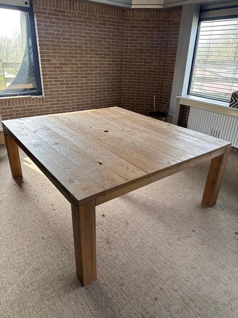Twee grote vuren steigerhouten tafels 200x200cm, Ophalen, Gebruikt, Vierkant, Steigerhout