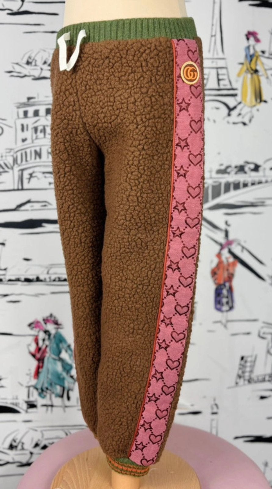 Gucci GG patch teddy broek maat 6 en 10 119 euro, Broek, Meisje, Gucci EU, Zo goed als nieuw