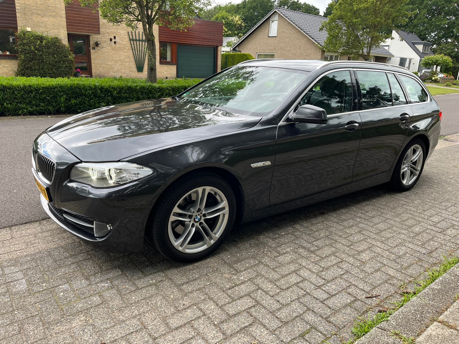 BMW F11 5-Serie 523I Touring 150KW 2011 Youngtimer, Auto's, BMW, 13 km/l, Achterwielaandrijving, Zwart, Leder