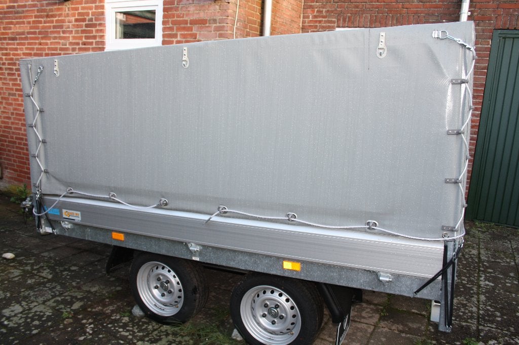Hapert * Azure H-2 * 260x150 * 2000 kilo * met huif., Ophalen