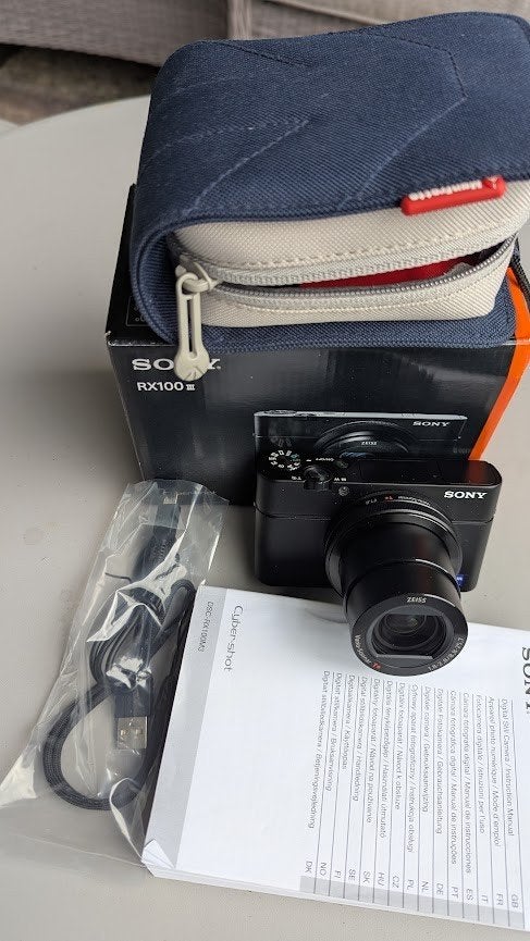 Sony RX100 mark3, Audio, Tv en Foto, Fotocamera's Digitaal, Ophalen, Geheugenkaart, Zo goed als nieuw, Compactcamera