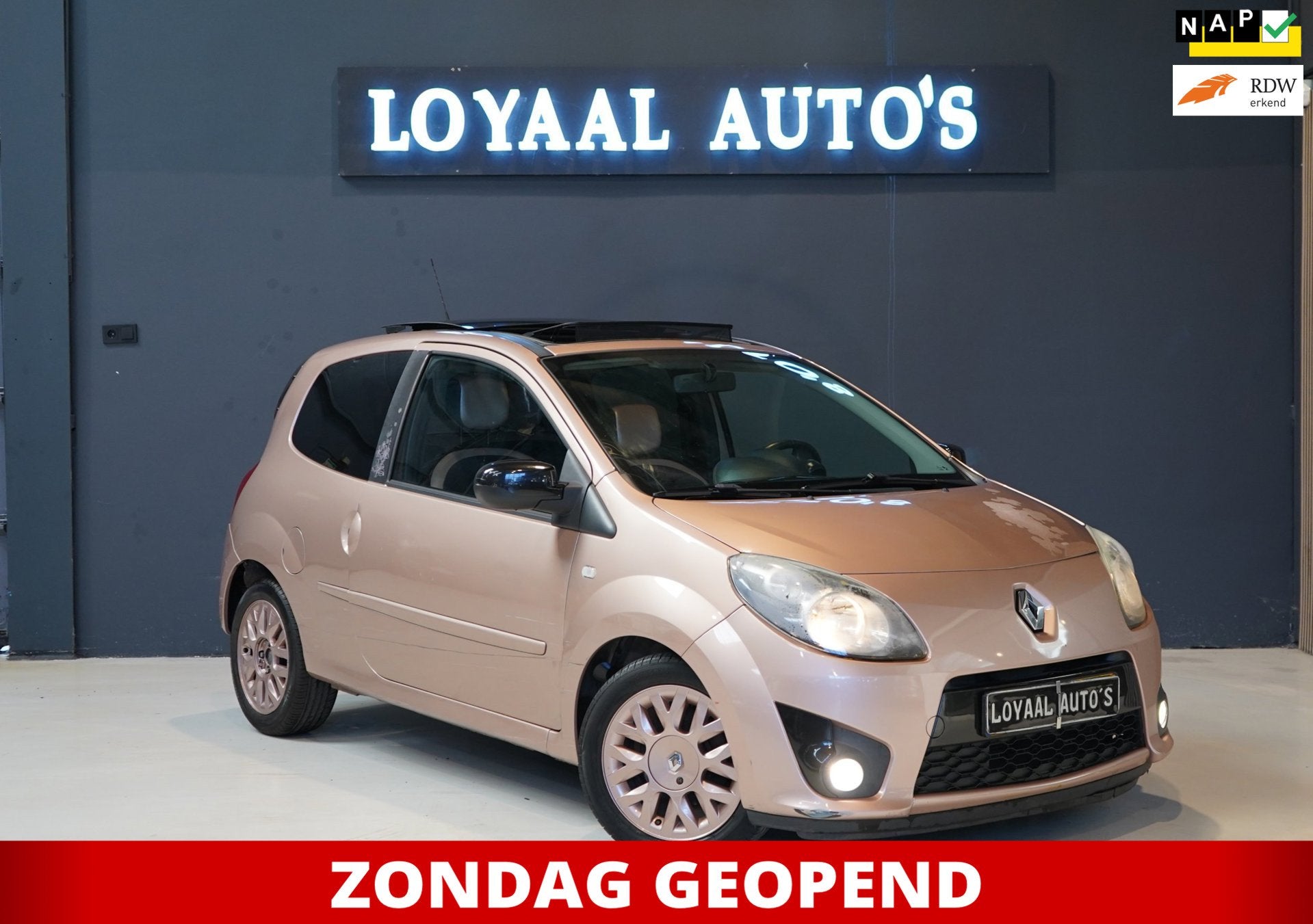 Renault Twingo 1.2-16V Miss Sixty | SCHUIFDAK | CRUISE | NAP, Gebruikt, 4 cilinders, 4 stoelen, Origineel Nederlands